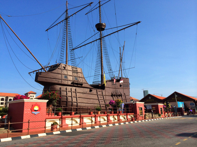 Người Việt "nhiều chữ" và hành động tự bêu xấu ở Kuala Lumpur ảnh 3