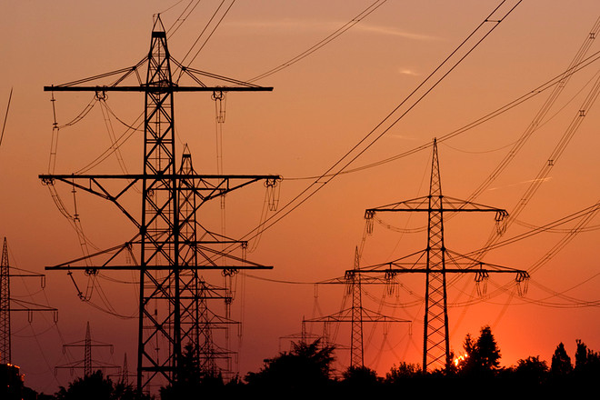 Argentina cắt giảm trợ cấp dịch vụ công, tăng giá điện tới 148% ảnh 1