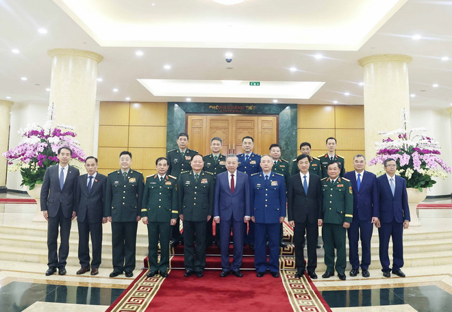 ttxvn_tong bi thu_quan uy trung quoc 6.jpg