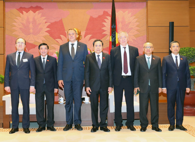 ttxvn_chu tich quoc hoi tiep doan nga (5).jpg