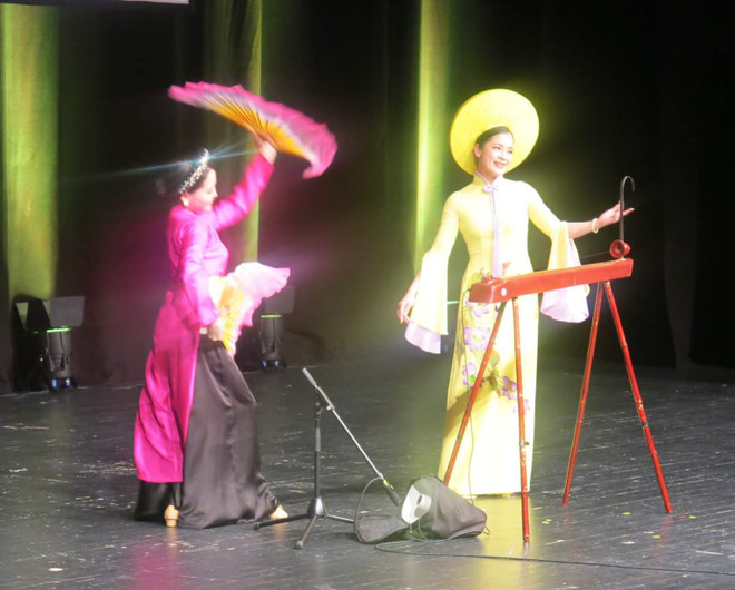 Budapest: Mang quê hương gần hơn tới người dân xa xứ ảnh 1