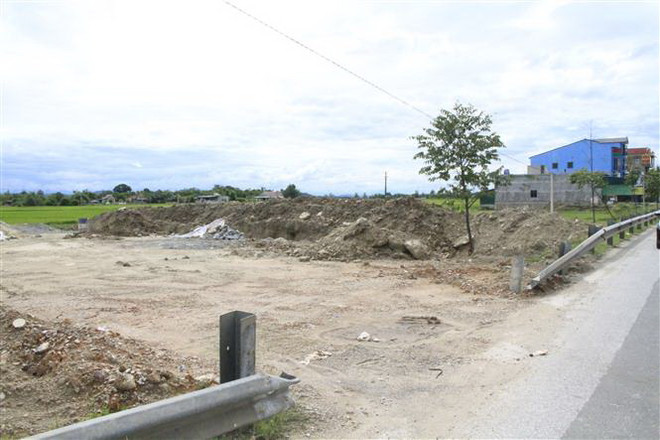 Hà Tĩnh: Người dân tự ý phá kết cấu giao thông trên tuyến Quốc lộ 1A ảnh 2