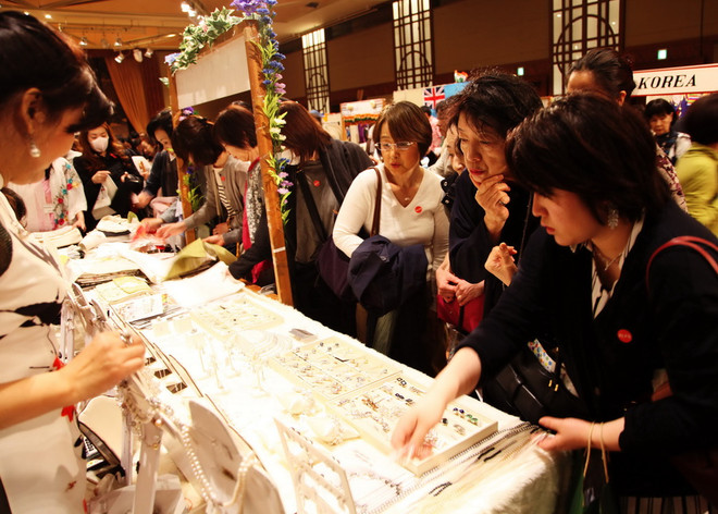 Việt Nam dự Hội chợ từ thiện của Hội Phụ nữ châu Á-Thái Bình Dương ảnh 1