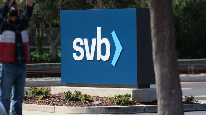 Vụ SVB phá sản: Các ngân hàng Mỹ củng cố thanh khoản để 'tự vệ' ảnh 1
