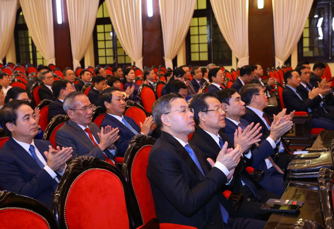 Bế giảng Lớp Bồi dưỡng kiến thức đối với Ủy viên Trung ương Đảng ảnh 2