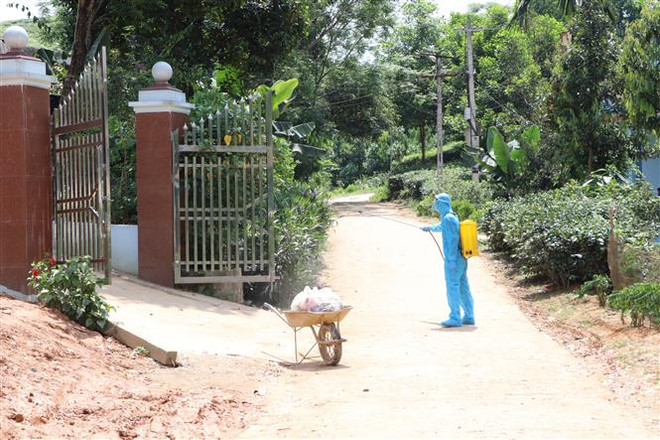 Yên Bái tìm người dự đám cưới liên quan đến ca nghi mắc COVID-19 ảnh 1