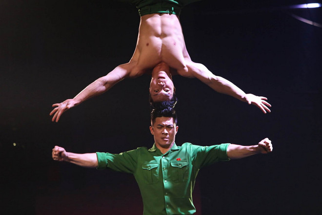 Quốc Cơ-Quốc Nghiệp tỏa sáng tại chung kết Britain's Got Talent 2018 ảnh 1