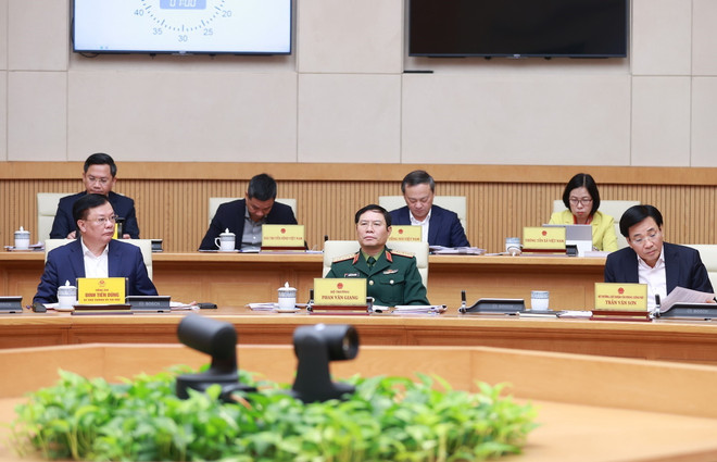 Thủ tướng: Tăng cường kỷ luật, kỷ cương trong việc xây dựng pháp luật ảnh 3