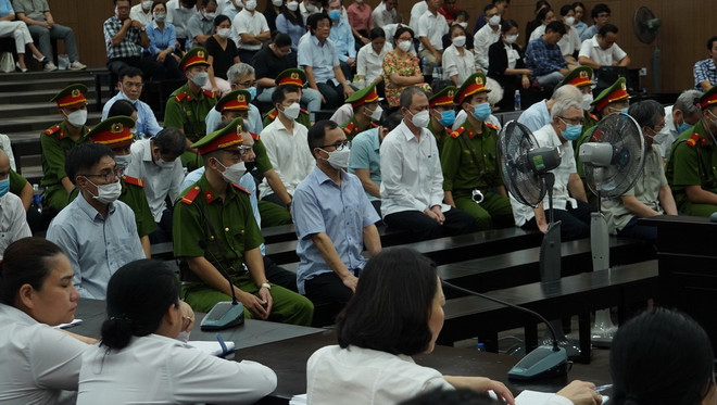 Cựu Bí thư và Chủ tịch tỉnh Bình Dương cùng bị tuyên phạt 7 năm tù ảnh 1