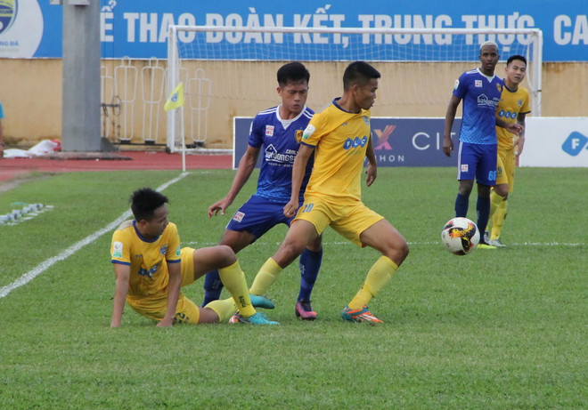 Đội bóng FLC Thanh Hóa đánh bại Quảng Nam với tỷ số khó tin ảnh 1