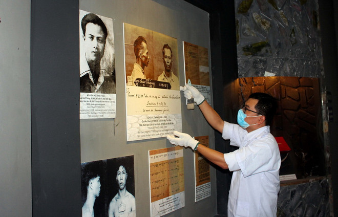 Triển lãm ảnh về cuộc đời, sự nghiệp của Chủ tịch Tôn Đức Thắng ảnh 1