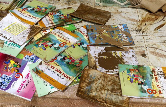 Lào Cai: Trường ngập bùn vì mưa lũ, hơn 300 học sinh chưa được đi học ảnh 2