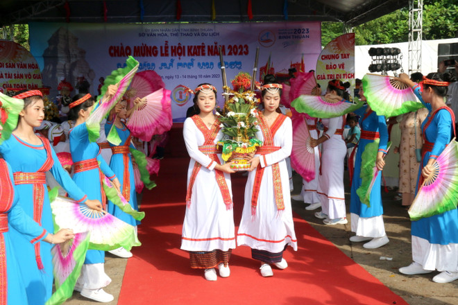 Đưa Lễ hội Katê trở thành sản phẩm du lịch đặc sắc của Bình Thuận ảnh 1