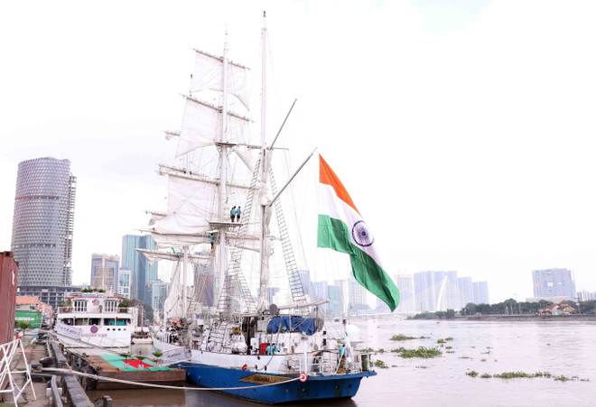 Tàu buồm Hải quân Ấn Độ INS Sudarshini thăm hữu nghị TP.HCM ảnh 2