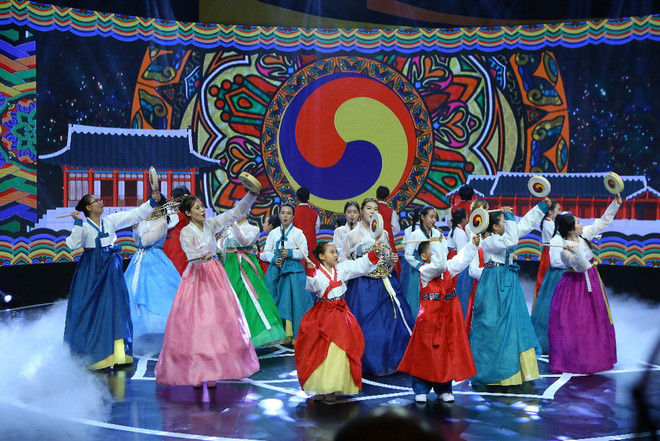 Giao lưu kỷ niệm 25 năm thiết lập quan hệ ngoại giao Việt-Hàn ảnh 1