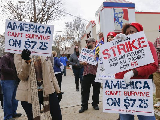 Mỹ: Hàng vạn lao động ở chuỗi cửa hàng đồ ăn nhanh đình công ảnh 1