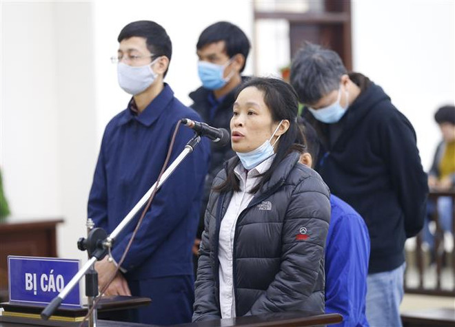 Xét xử vụ án tại CDC Hà Nội: Các bị cáo gây thiệt hại hơn 5,4 tỷ đồng ảnh 2