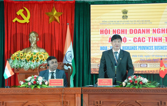 Ông Nguyễn Thiên Văn, Phó Chủ tịch Ủy ban Nhân dân tỉnh Đắk Lắk phát biểu tại hội nghị. (Ảnh: Tuấn Anh/TTXVN) ttxvn_doanh nghiep an do 2.jpg