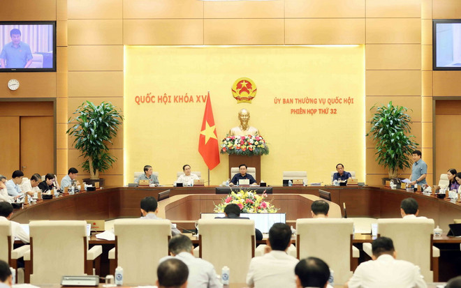 Quang cảnh phiên họp của Ủy ban Thường vụ Quốc hội. (Ảnh: An Đăng/TTXVN) ttxvn_chon thanh_gia nghia.jpg