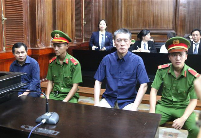 Các đối tượng lừa làm quốc tịch Mỹ cho Vũ 'nhôm' lĩnh án tù ảnh 1