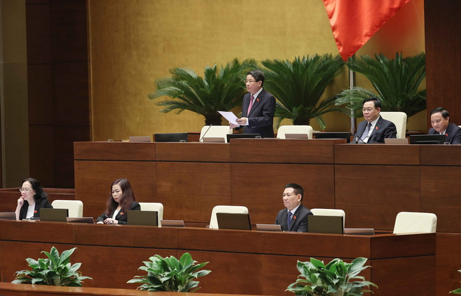 Quốc hội quyết nghị tăng lương cơ sở lên 1,8 triệu đồng từ 1/7/2023 ảnh 2