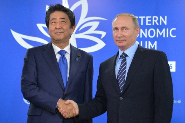 Thủ tướng Nhật Bản Shinzo Abe hội đàm với Tổng thống Nga Putin ảnh 1