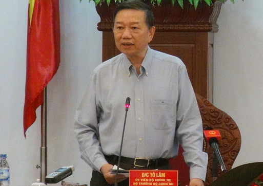 Bộ trưởng Bộ Công an Tô Lâm chào xã giao Thủ tướng Hun Sen ảnh 1