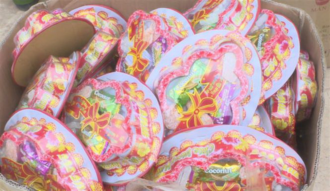 Sơn La: Thu giữ hơn 500 hộp mứt tết không rõ nguồn gốc xuất xứ ảnh 1