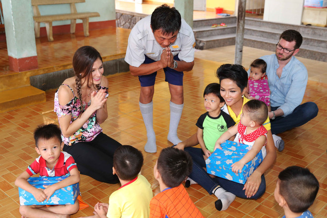 Tân Hoa hậu H’hen Niê: Khi nhan sắc 'đối đầu' chuẩn mực ảnh 5