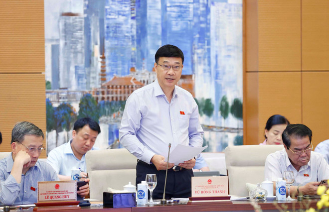 ​Phân cấp cụ thể, làm rõ trách nhiệm trong phê duyệt hợp đồng dầu khí ảnh 1