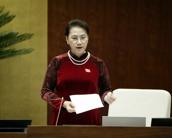 Chủ tịch Quốc hội Nguyễn Thị Kim Ngân phát biểu điều hành phiên chất vấn. (Ảnh: Văn Điệp/TTXVN) Các phiên chất vấn tại Quốc hội diễn ra dân chủ, thẳng thắn ảnh 1