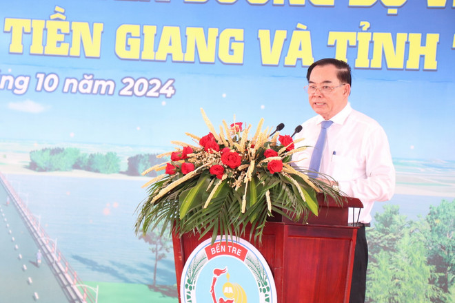 ttxvn_chu tich ben tre.jpg