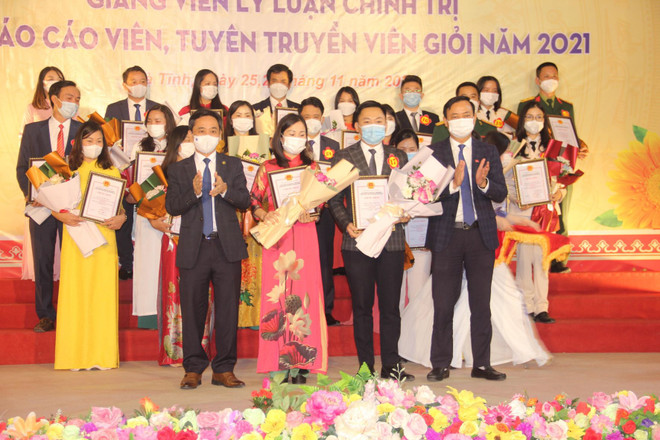 Nâng cao kỹ năng tuyên truyền miệng cho giảng viên lý luận chính trị ảnh 1