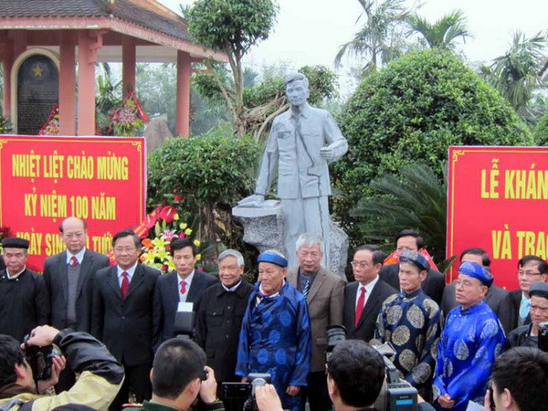 Về quê Đại tướng Nguyễn Chí Thanh ngày đầu năm mới ảnh 1