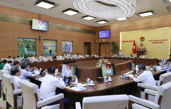 Khắc phục việc phân bổ dự toán chậm, giải ngân vốn đầu tư công thấp ảnh 1