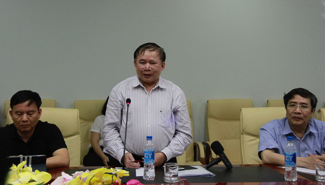 Thứ trưởng Bộ Giáo dục và Đào tạo Bùi Văn Ga dẫn đầu Đoàn công tác làm việc với Ủy ban Nhân dân thành phố Đà Nẵng về công tác đảm bảo an toàn kỳ thi THPT Quốc gia năm 2017. (Ảnh: Cao Phương/TTXVN) Đà Nẵng đảm bảo kỳ thi THPT Quốc gia diễn ra an toàn, nghiêm túc ảnh 1