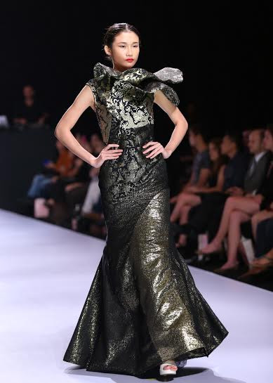 Thời trang Thu Đông Việt Nam 2014: Vẻ đẹp cổ điển lên ngôi ảnh 10