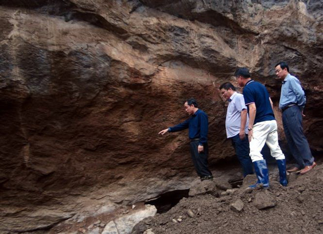 Hòa Bình: Sập hầm khai thác vàng trái phép làm hai người mất tích ảnh 1