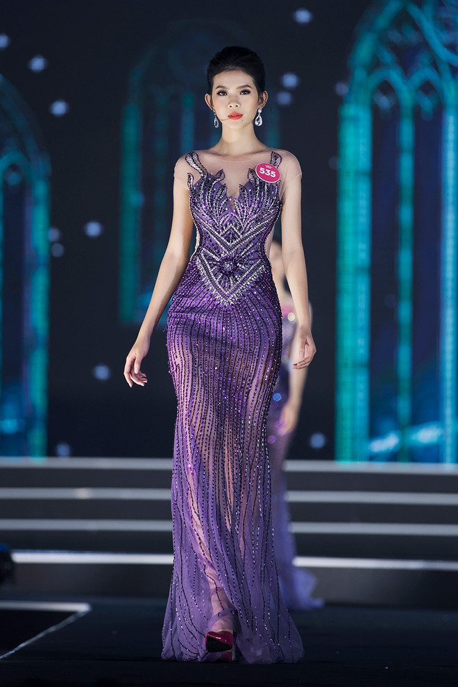 Thí sinh Hoa hậu Việt Nam lộng lẫy trong những thiết kế dạ hội ảnh 15