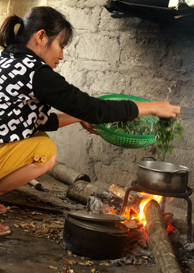 Người dân vùng rốn lũ Hương Khê khắc khoải chờ nước rút ảnh 6