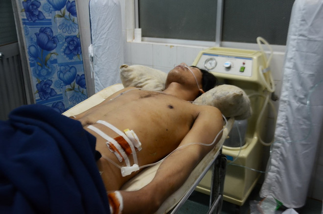 Khẩn trương cứu người bị thương trong vụ nổ súng tranh chấp đất rừng ảnh 1