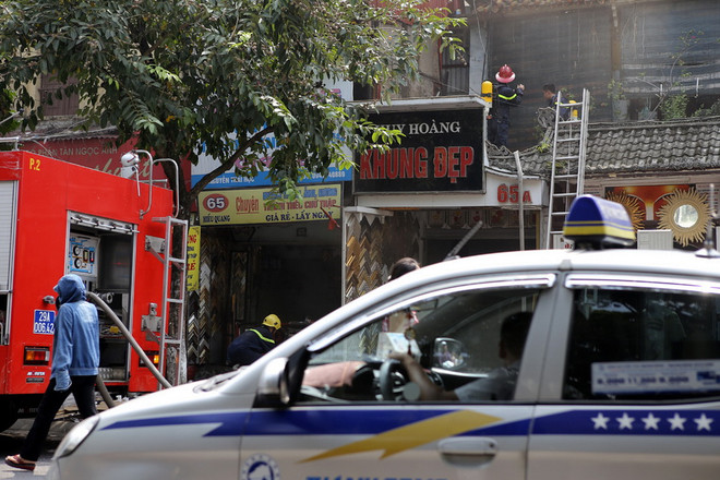 Nguyên nhân vụ cháy phòng tranh ngay dưới nhà nghệ sỹ Chiều Xuân ảnh 1