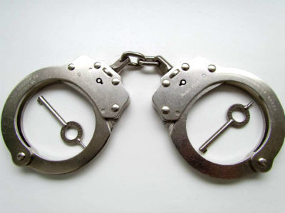 Bắt giữ đối tượng bán cả con gái và cháu ruột sang Trung Quốc ảnh 1