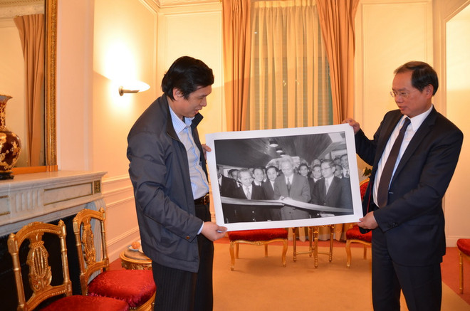 TTXVN đóng góp tích cực cho triển lãm ảnh lịch sử tại Pháp ảnh 1