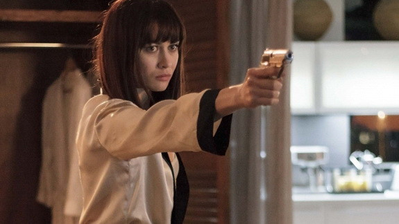 Hai bộ phim hành động nghẹt thở không dành cho trẻ dưới 16 tuổi ảnh 1