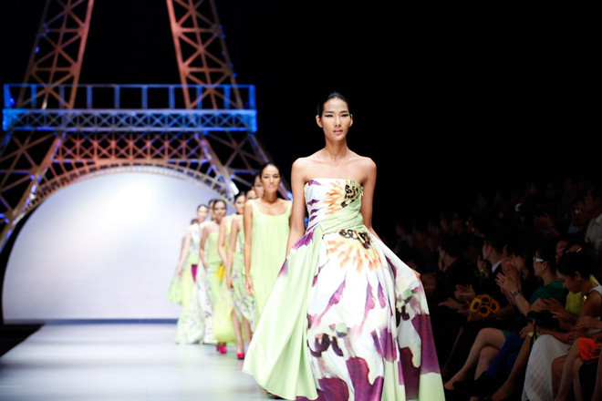 Đại diện Việt Nam dự thi Asia New Generation Fashion Designer Awards ảnh 1