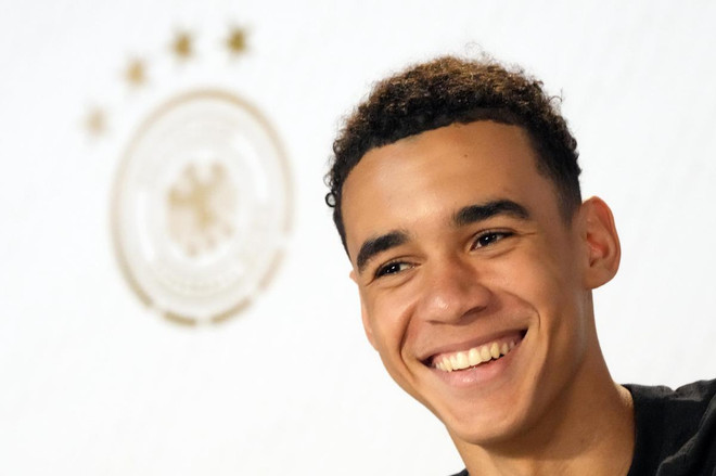 Cầu thủ trẻ Jamal Musiala sẽ tạo ra sự khác biệt cho 'cỗ xe tăng' Đức? ảnh 1