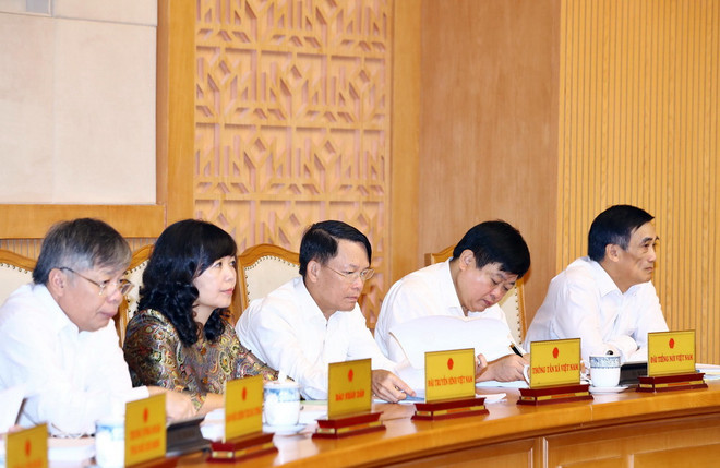 Thủ tướng: Bám sát thực tiễn, 'không ngủ quên trên vòng nguyệt quế' ảnh 2