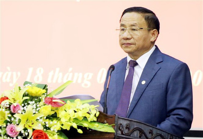 Ông Lê Đình Sơn, Bí thư Tỉnh ủy Hà Tĩnh phát biểu tại Hội thảo. (Ảnh: Công Tường/TTXVN) Hội thảo khoa học về 90 năm lịch sử vẻ vang của Đảng bộ tỉnh Hà Tĩnh ảnh 2