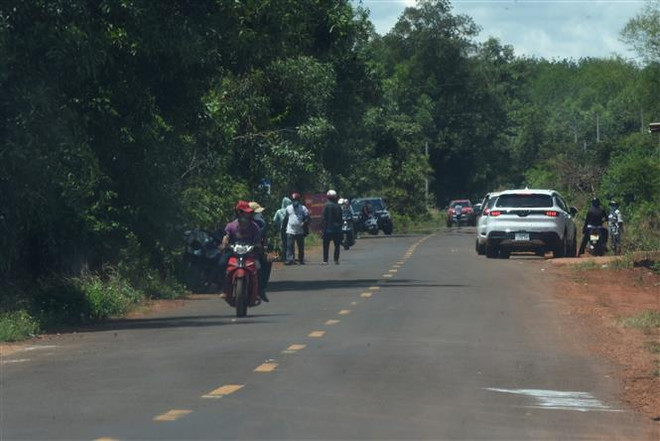 Bình Phước: Giới đầu cơ ồ ạt rao bán đất, phân lô bán nền ảnh 1